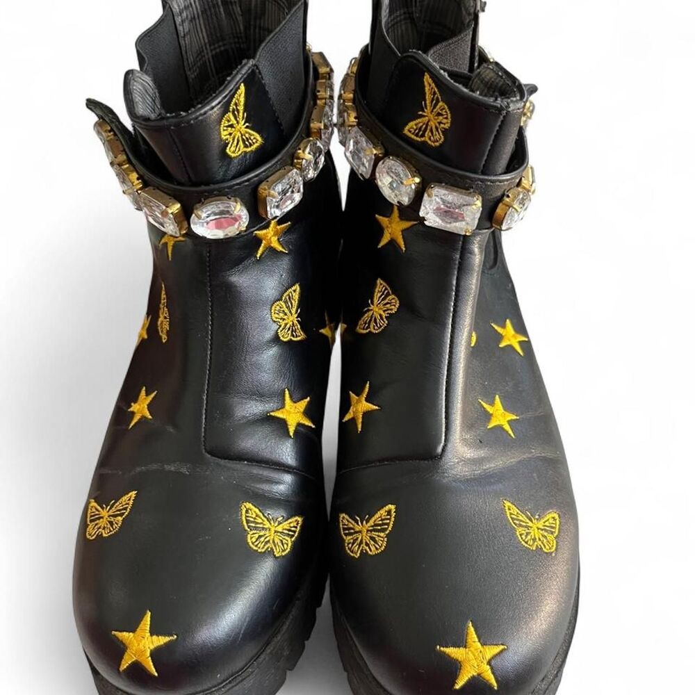 Rare Embroidered and Rhinestoned Women's Black Boots - Picture 5 of 6
